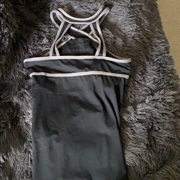 Fabletics workout tank - Picture 2 of 2